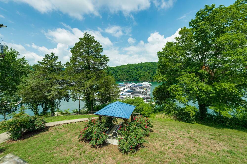 Photo of Outdoor in Allons