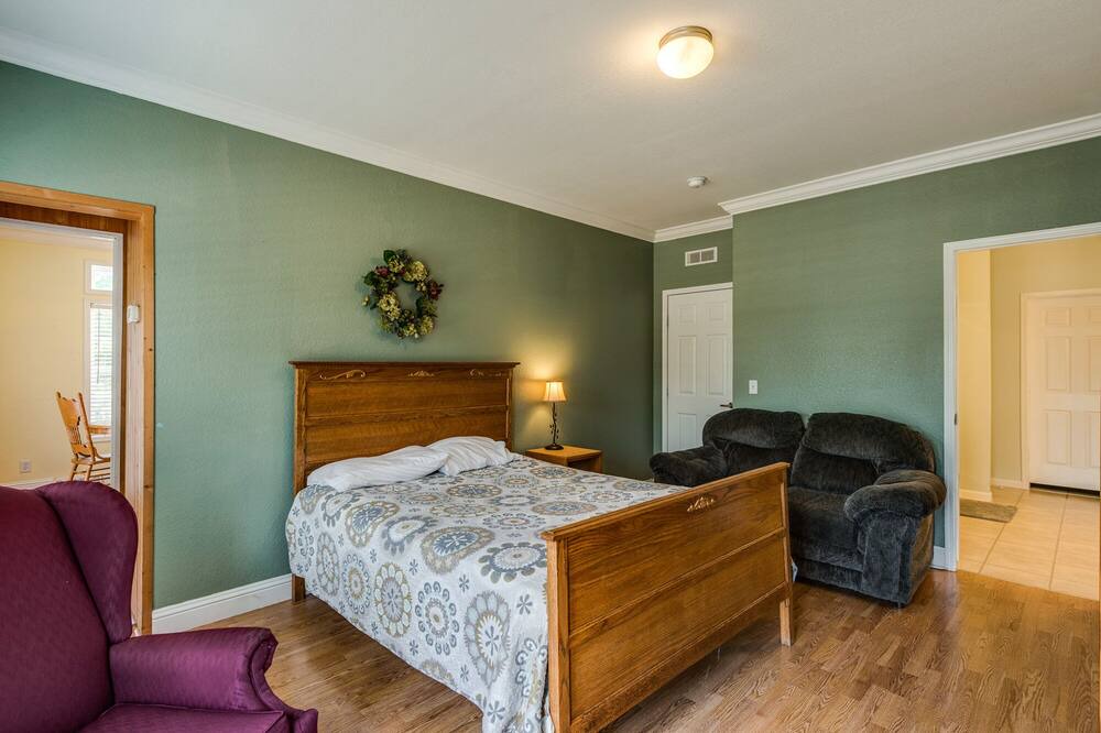Photo of Bedroom in Allons