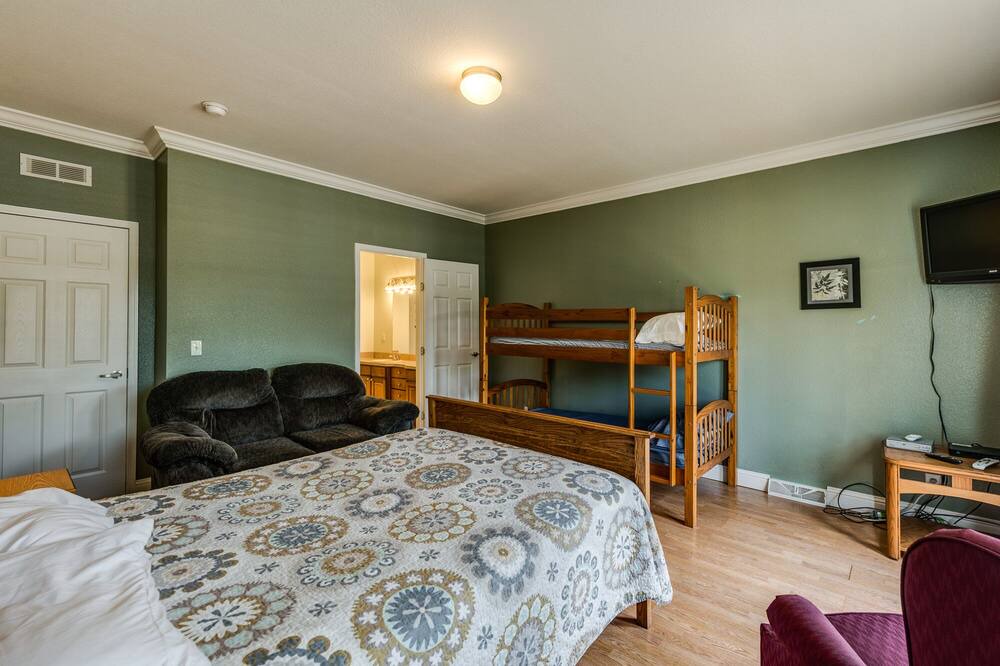 Photo of Bedroom in Allons