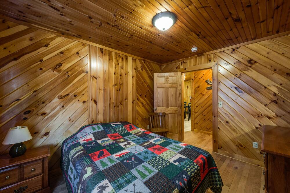 Photo of Bedroom in Allons