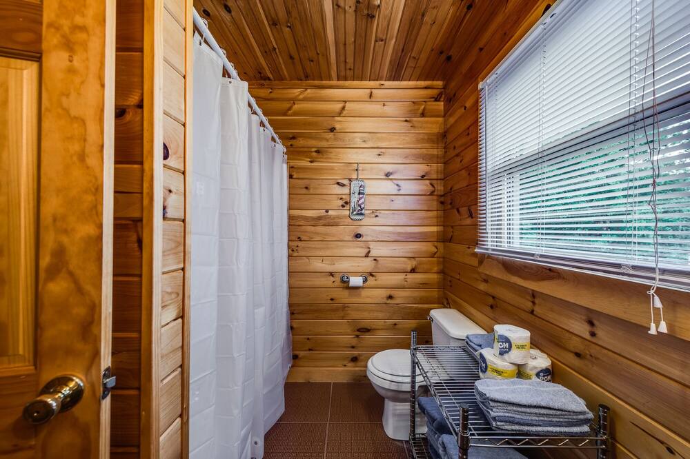 Photo of Bathroom in Allons