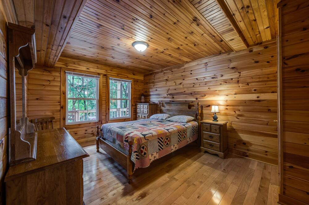 Photo of Bedroom in Allons