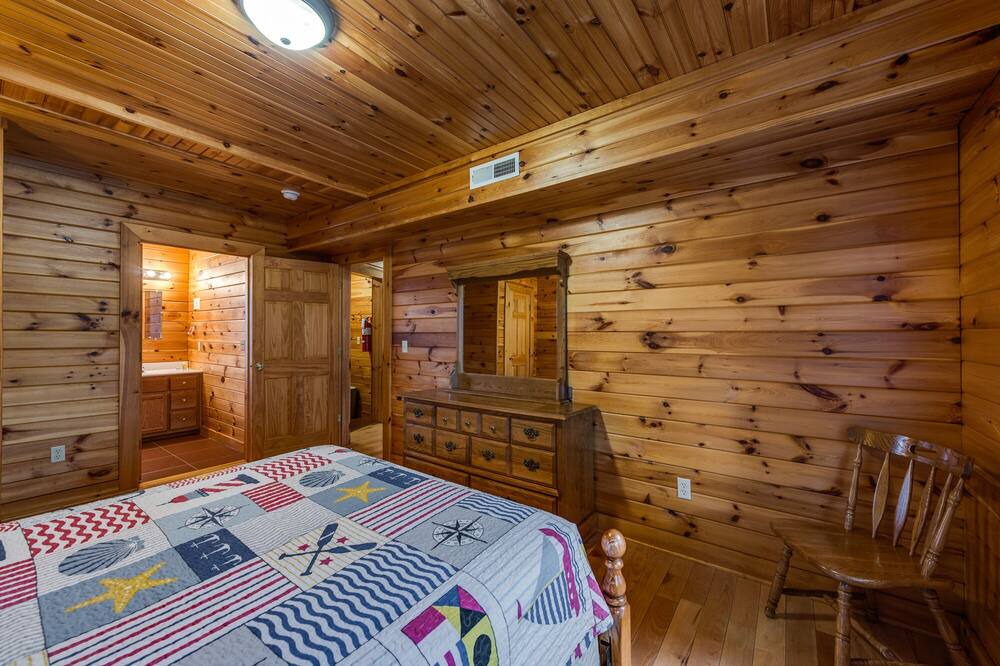 Photo of Bedroom in Allons