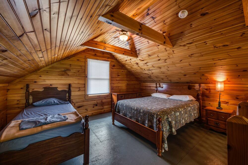 Photo of Bedroom in Allons