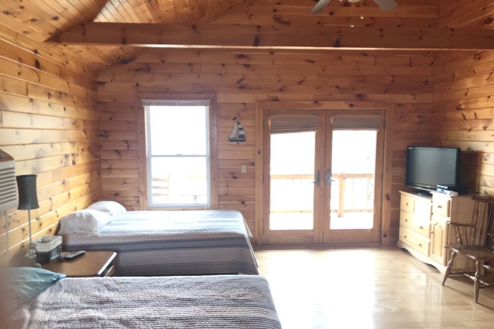 Photo of Bedroom in Allons