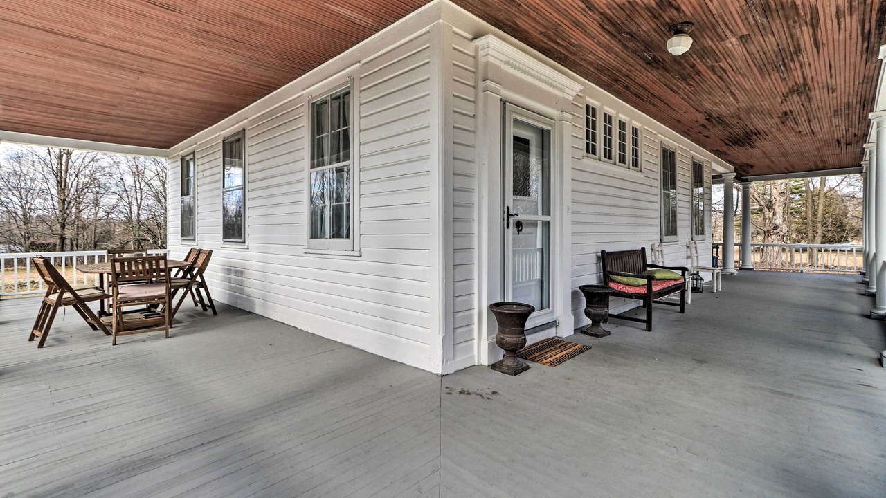 Photo of Patio Balcony in Town of Marbletown