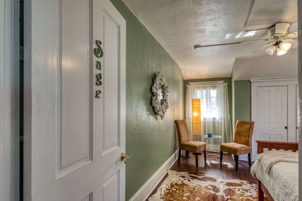 Photo of Bedroom in North End