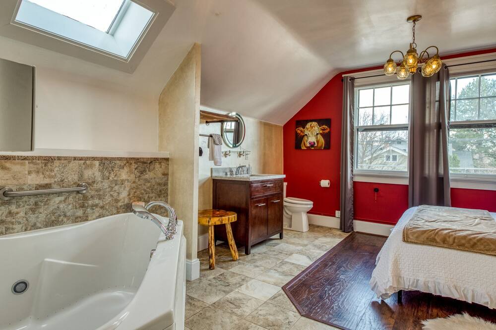 Photo of Bedroom in North End