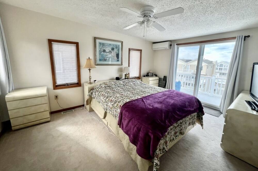 Photo of Bedroom in Sea Isle City