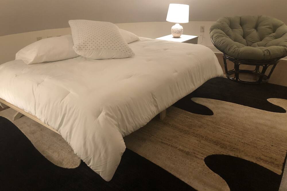 Photo of Bedroom in Fieldston