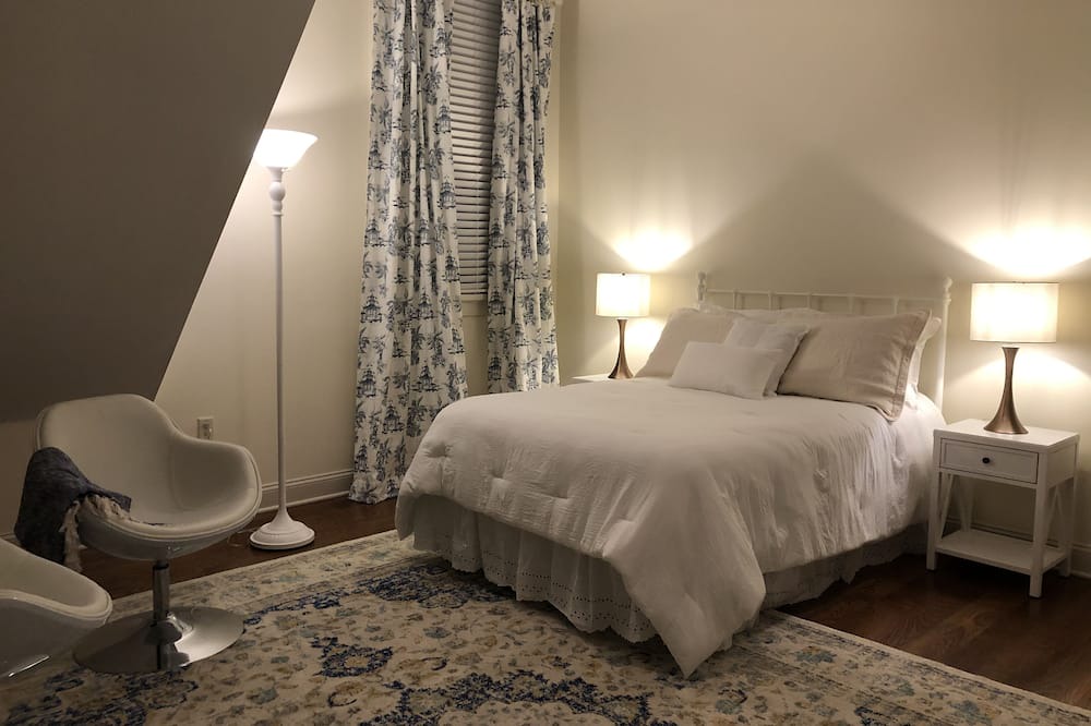 Photo of Bedroom in Fieldston