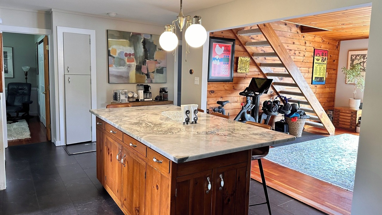 Photo of Kitchen in White Lake