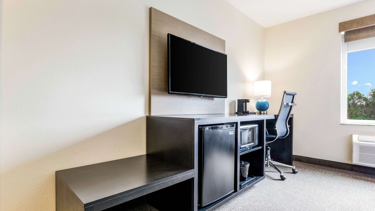 Photo of Bedroom in Scott Depot