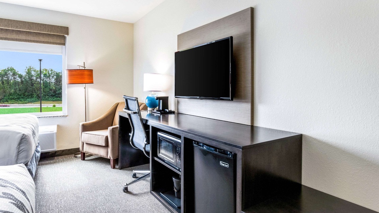 Photo of Bedroom in Scott Depot