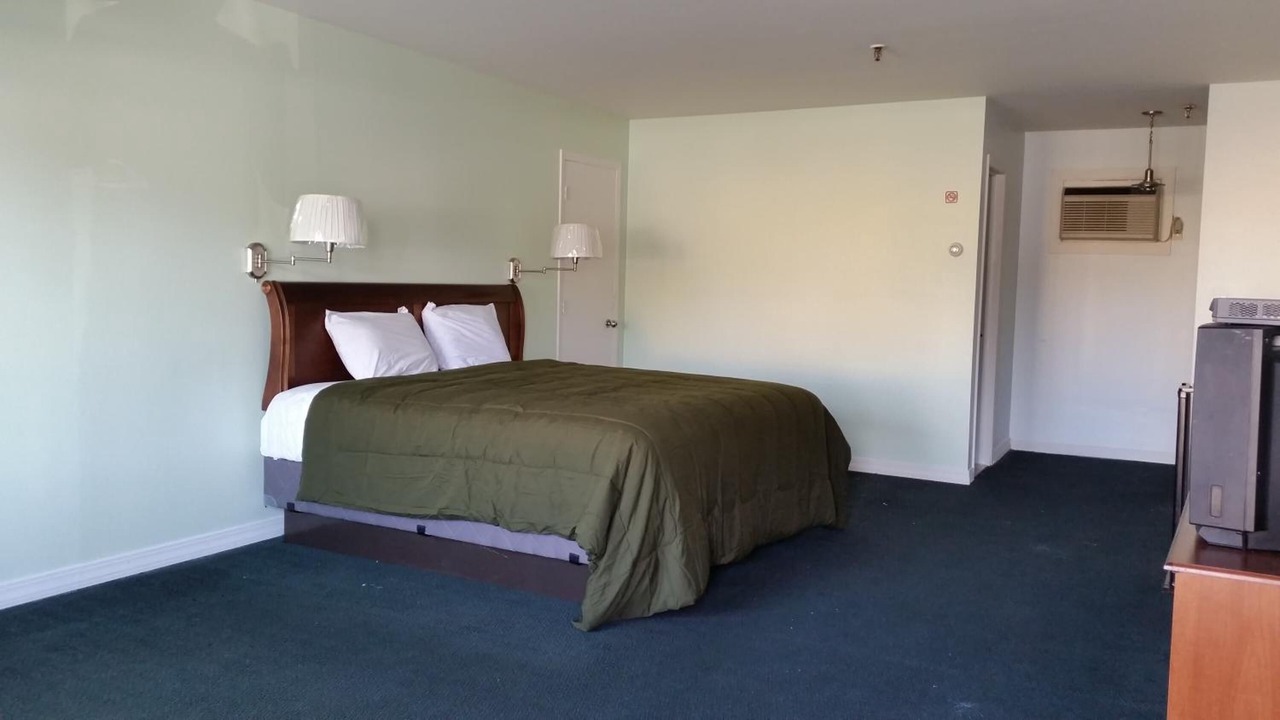 Photo of Bedroom in Stony Point
