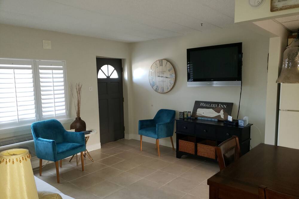 Photo of Livingroom in Avalon