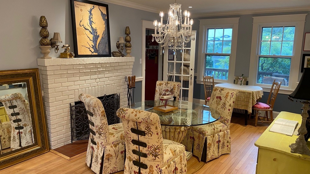 Photo of Livingroom in Eastport