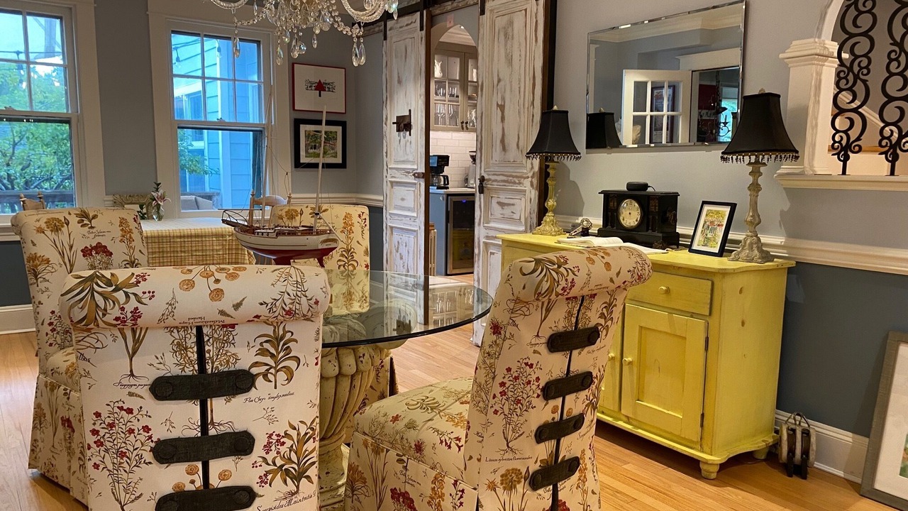 Photo of Livingroom in Eastport