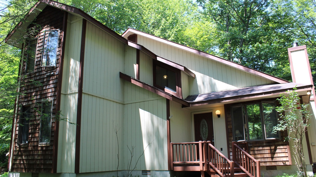 Photo of Outdoor in Locust Lake Village