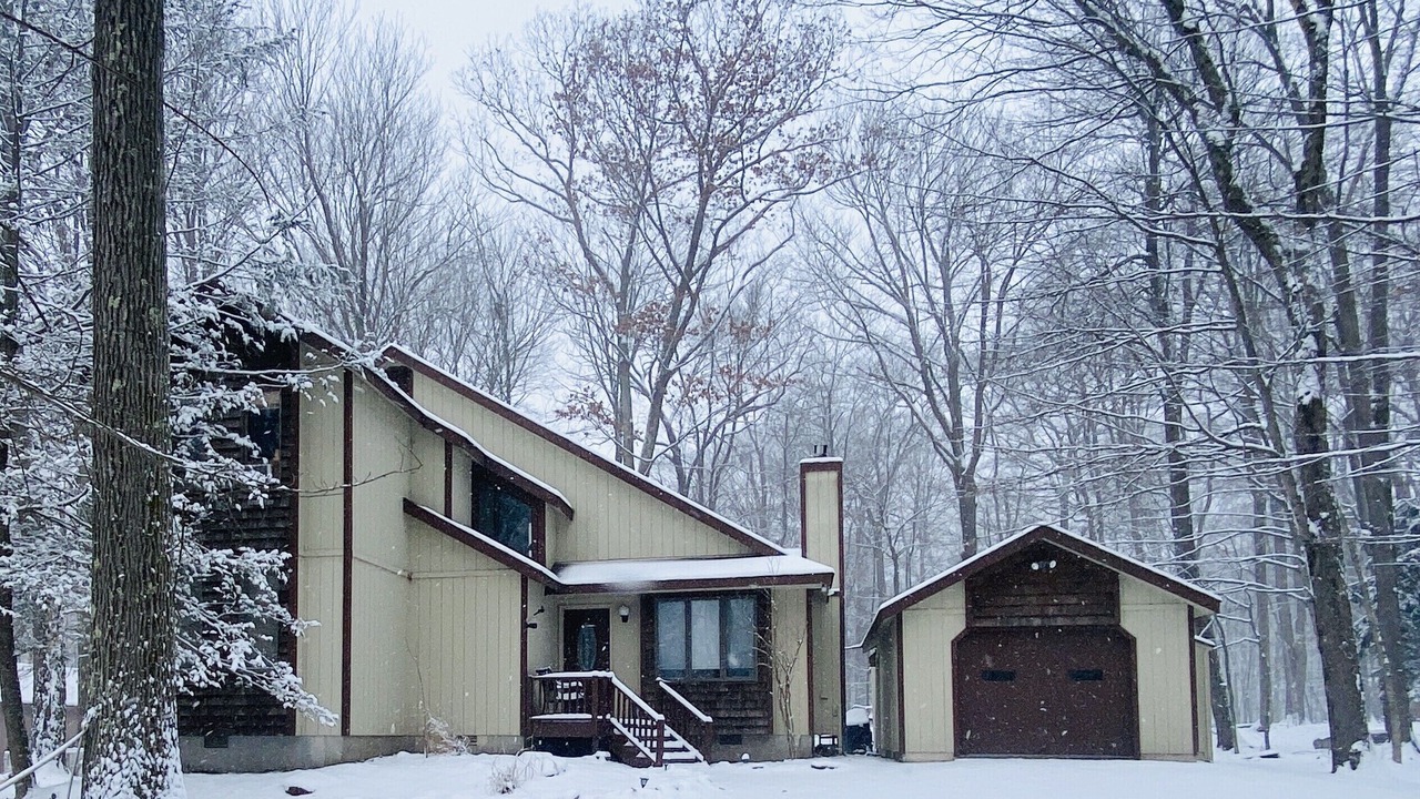 Photo of Outdoor in Locust Lake Village