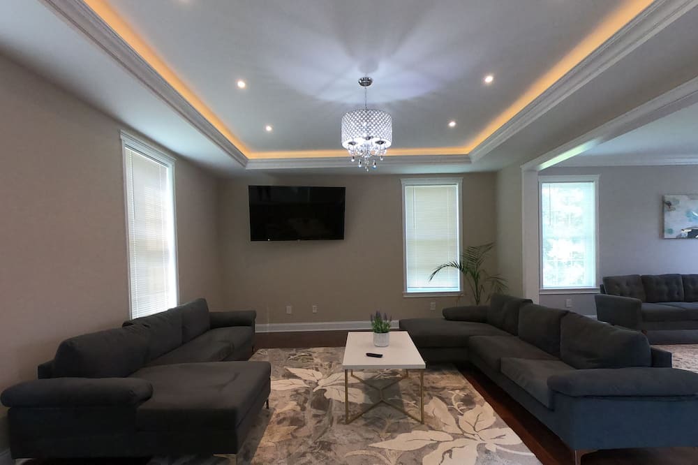 Photo of Livingroom in Stroudsburg