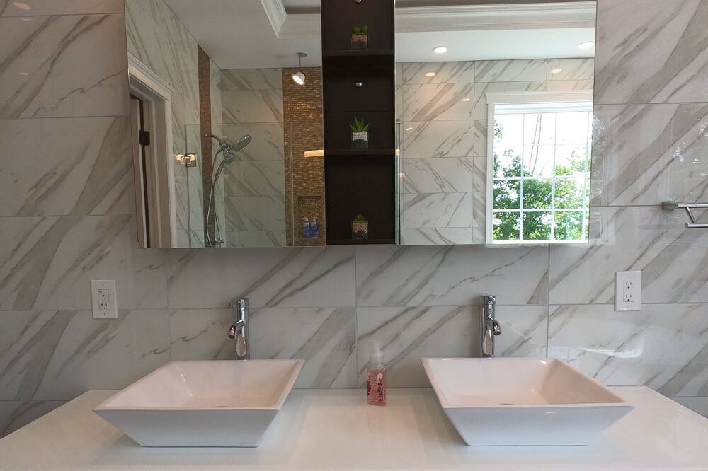 Photo of Bathroom in Stroudsburg