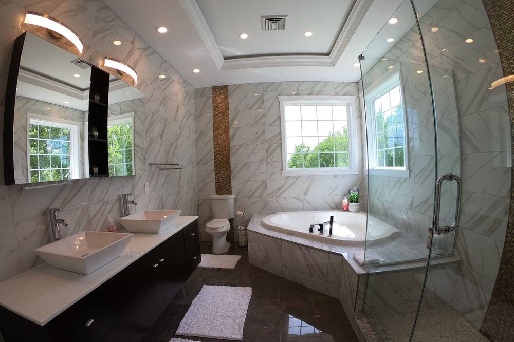 Photo of Bathroom in Stroudsburg