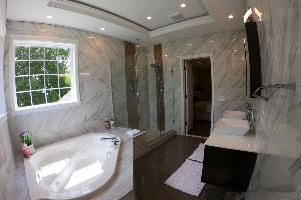Photo of Bathroom in Stroudsburg