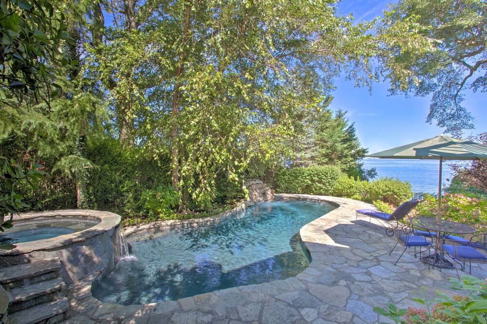 Photo of Outdoor in Atlantic Highlands