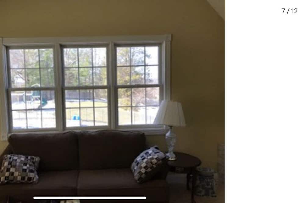 Photo of Livingroom in West Chester