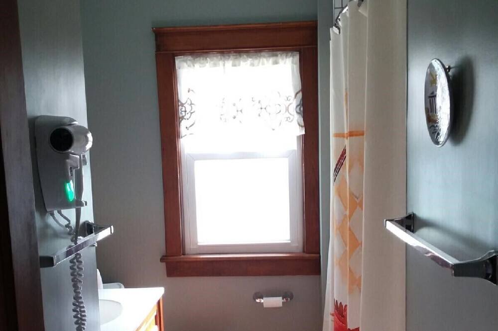 Photo of Bathroom in Arlington Heights