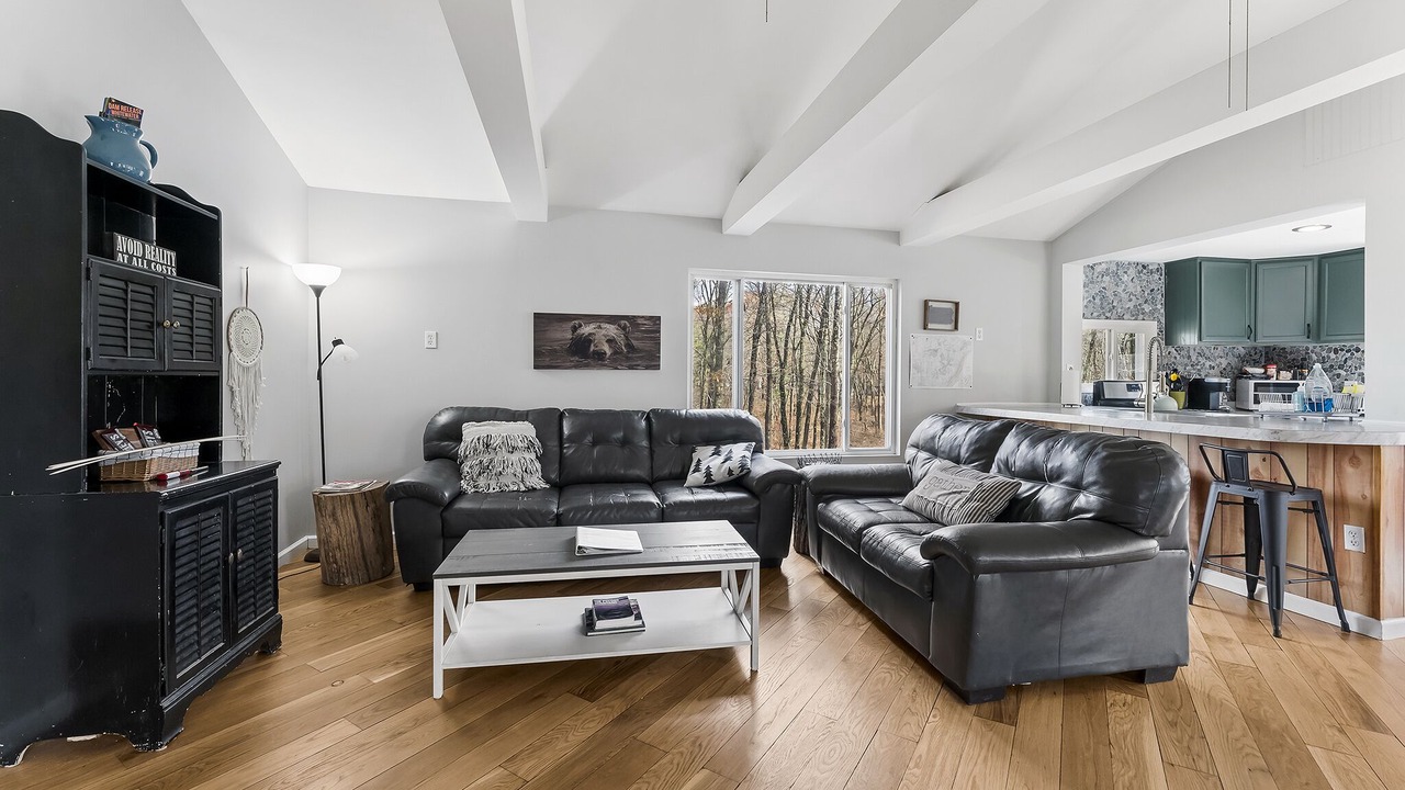 Photo of Livingroom in Dingmans Ferry