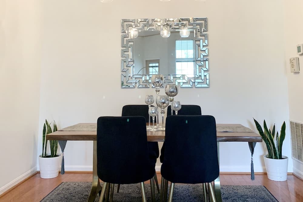 Photo of Kitchen in Town Center