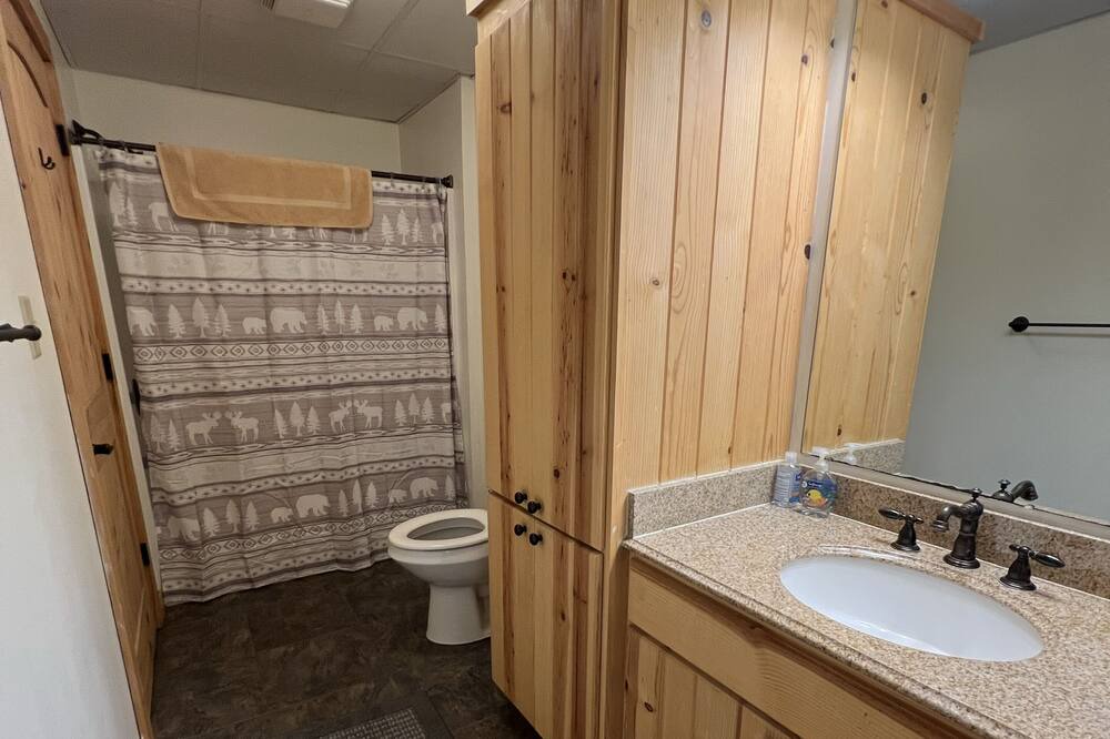 Photo of Bathroom in Luray