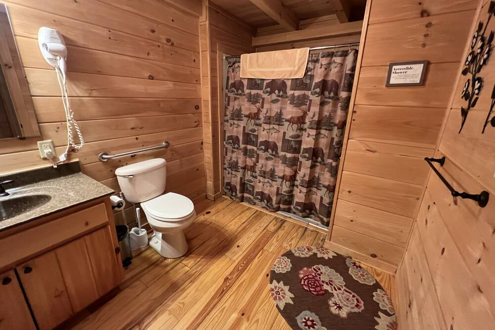 Photo of Bathroom in Luray