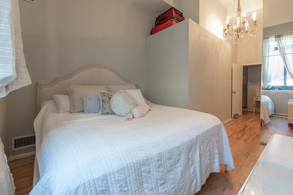 Photo of Bedroom in Weehawken