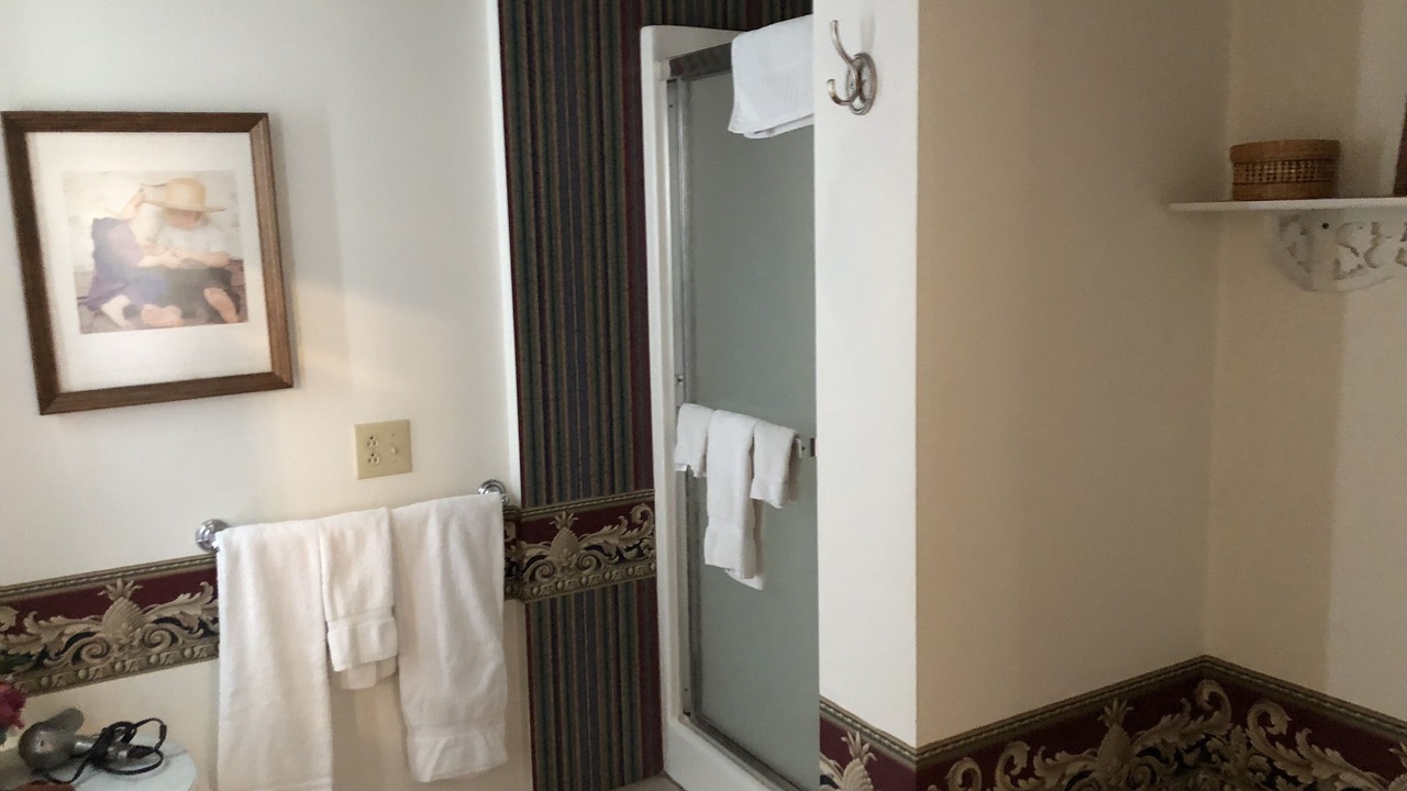 Photo of Bathroom in Centre Hall