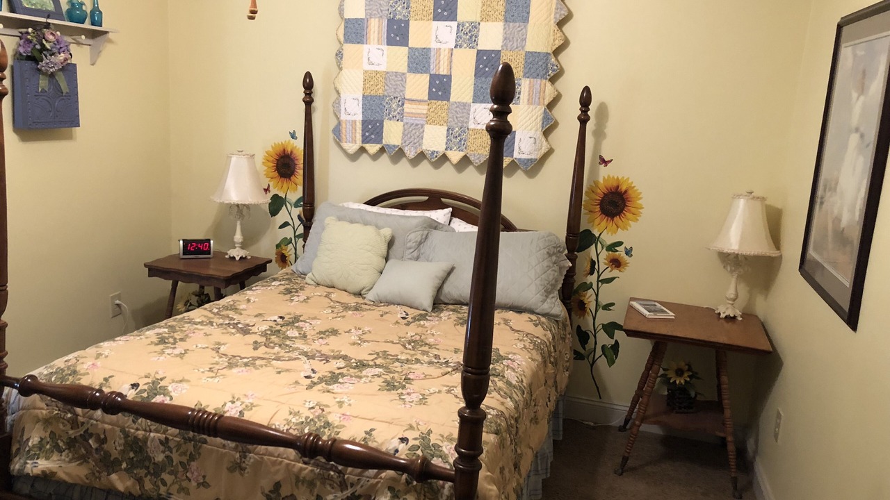 Photo of Bedroom in Centre Hall