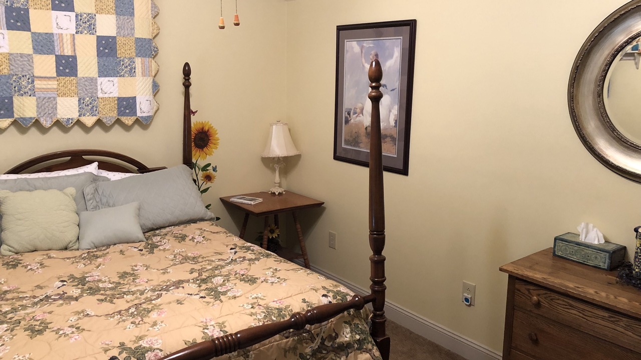 Photo of Bedroom in Centre Hall