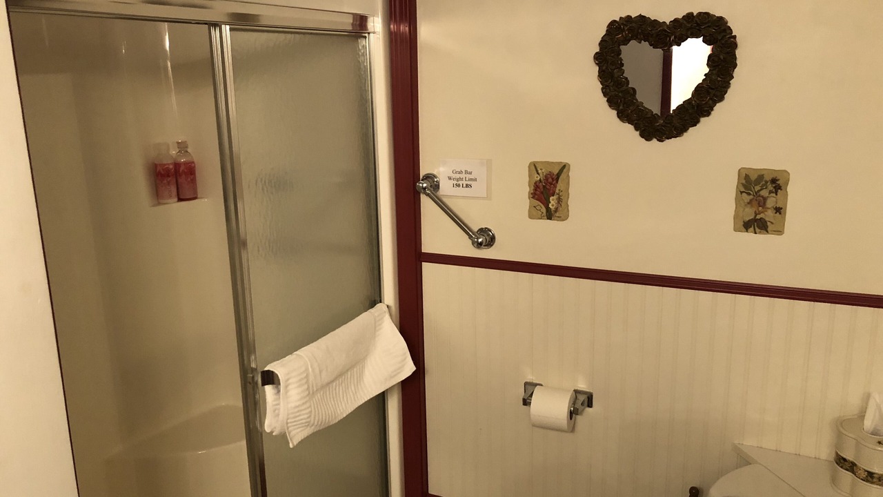 Photo of Bathroom in Centre Hall