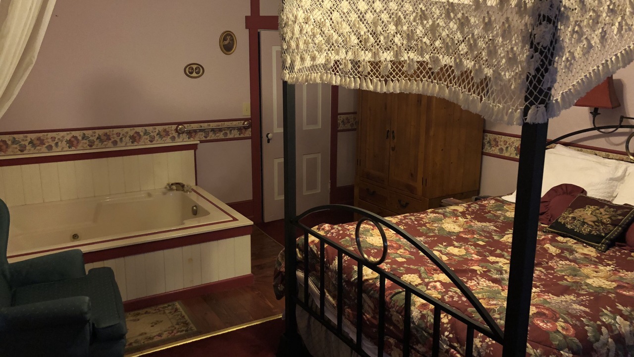 Photo of Bedroom in Centre Hall