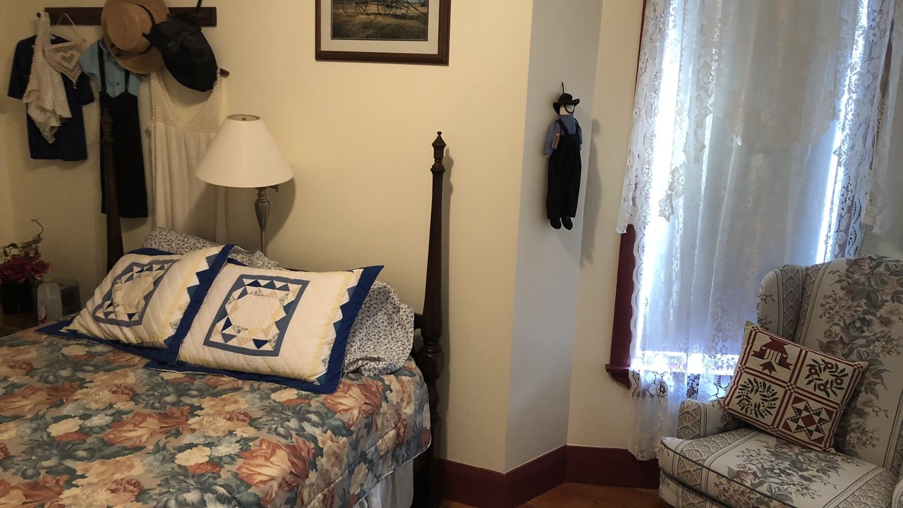 Photo of Bedroom in Centre Hall