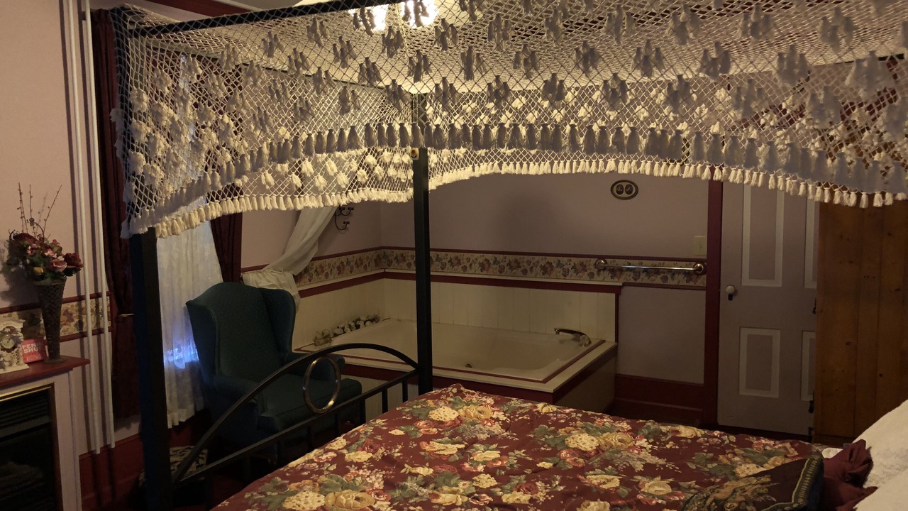 Photo of Bedroom in Centre Hall