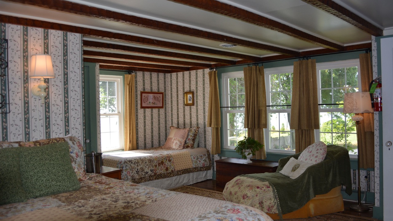 Photo of Bedroom in Tilghman