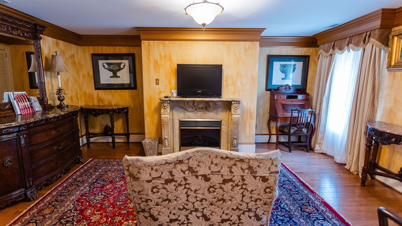 Photo of Livingroom in Downtown Baltimore
