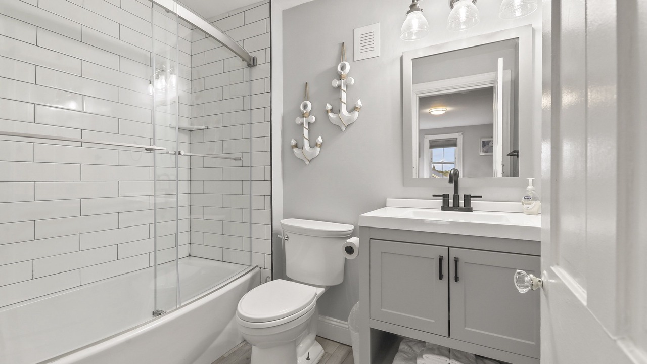 Photo of Bathroom in Ocean Grove