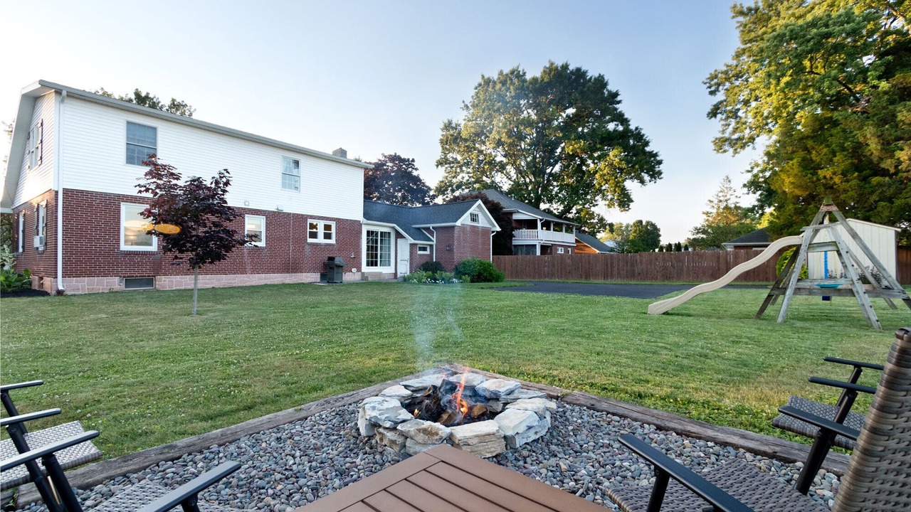 Photo of Outdoor in Reinholds