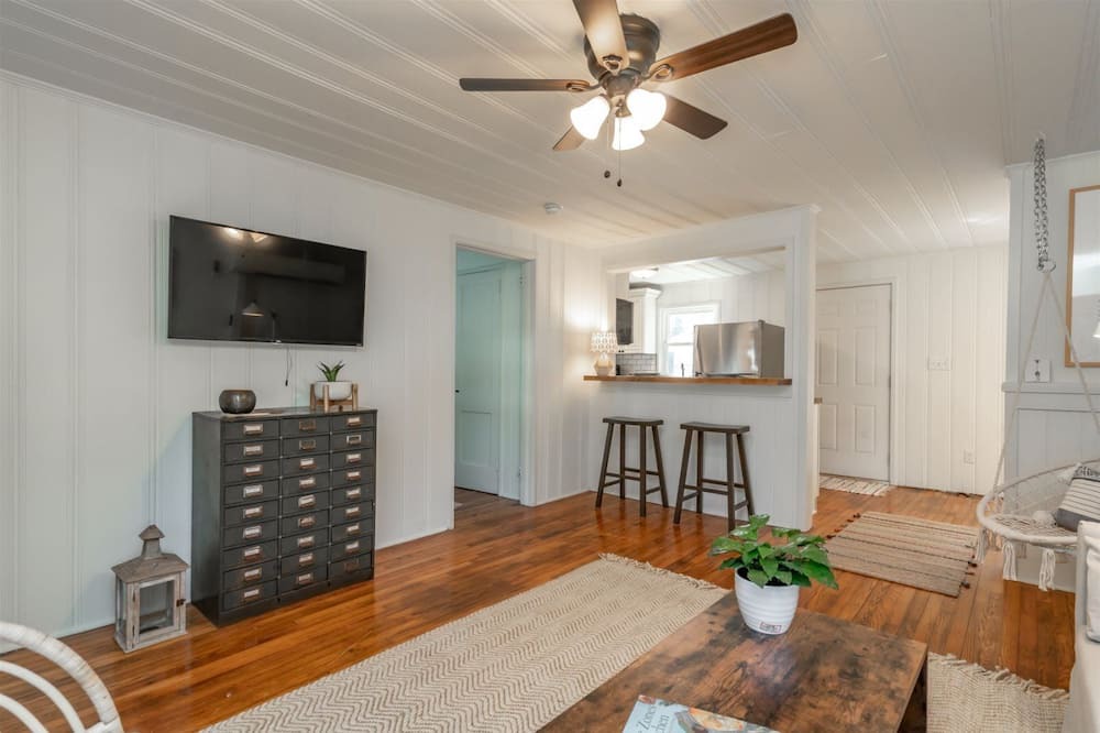 Photo of Livingroom in Sans Souci