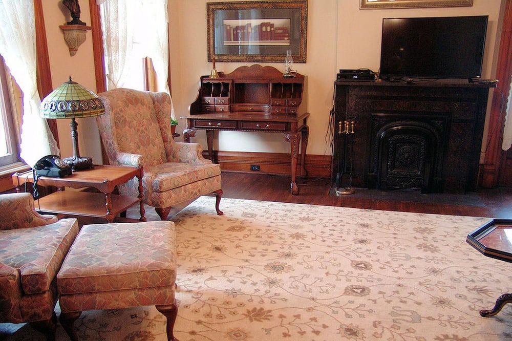 Photo of Bedroom in Massillon