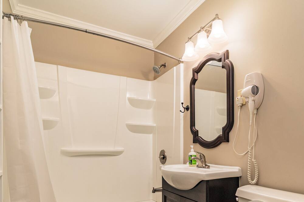 Photo of Bathroom in Sans Souci